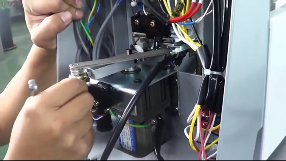 Automatic Sealing Machine Repair video,Error code E12, E13 and E15,